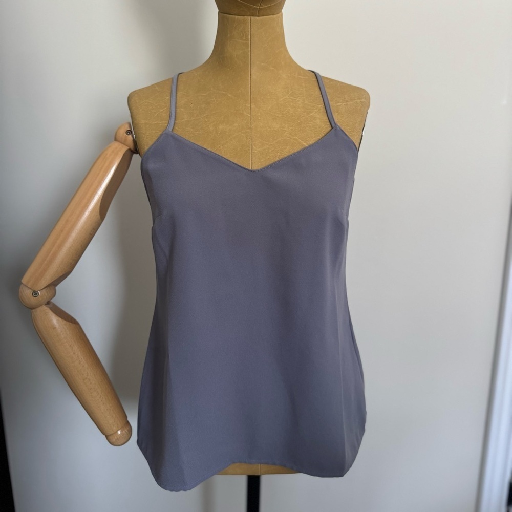 BANANA REPUBLIC Gray V Neck Camisole Top (XS, Petite)